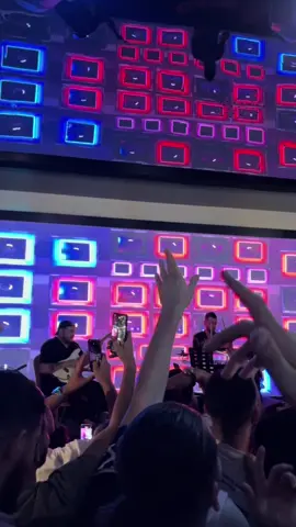 @nassima ait ami officiel #jskabylie💛💚 #tiziouzouⵣimazighen💛💚 #boumerdes_35 #fypシ゚viral🖤tiktok☆♡🦋myvideo🤗foryou✨♥️ #imazighen♓♓❤️❤️ #algerienne🇩🇿 #شعب_الصيني_ماله_حل😂😂😂 