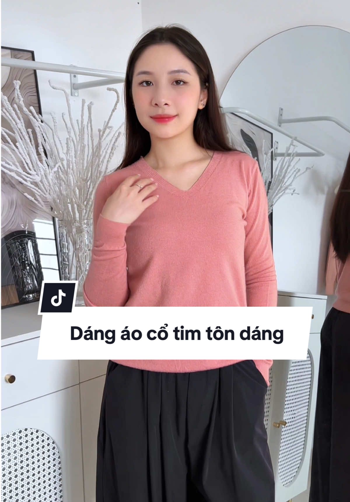 Áo cổ tim tôn dáng lắm luôn 🥰 #melinfa #aolen #aolennu #thoitrang #thoitrangnu #fashion #fyp #viral #xuhuong #macnhamoingay #style 