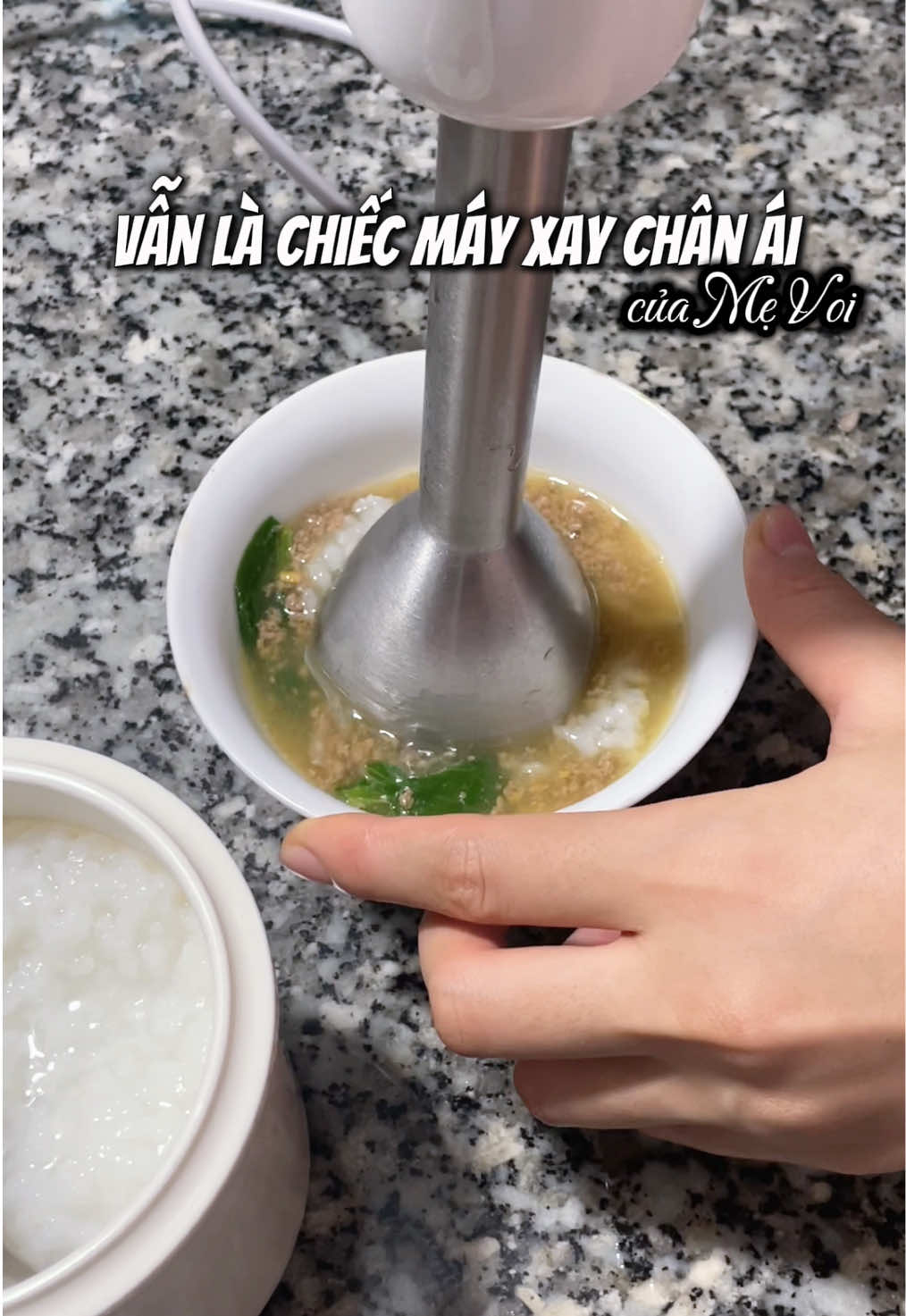 Ai dùng rồi cũng phải mê em nó thôi. Mẹ bỉm nấu đồ ăn dặm cho con thì lại càng chân ái #thaihameemvoi #giadinhvoicon #mayxaycamtay #philips #mayxaycamtayphilips 