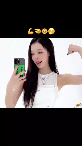 hahhah pan nunjukin ototnya🤣🤣gemes bangett#aespa_official #winteraespa #winter #kimminjeong #aespa 