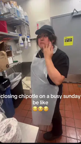 clock out w us 🫩💔😴 #chipotle #ihateclosingshifts #joke #viraltiktok #brainrot 