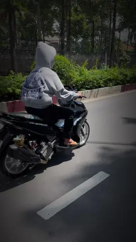 đi trốn nợ cáii 😵‍💫 #ab125 #bienhoacity #hyperscooter #ab125độkiểng #60dongnai 