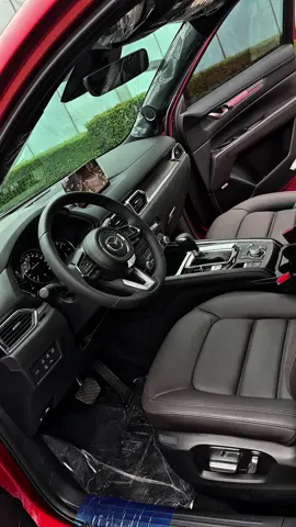 Nội thất trên New Mazda CX-5 phiên bản Premium Exclusive. Nội thất nâu sang trọng, chạm đỉnh tinh tế.#nhathaomazdakia #mazda #cx5 #suv #xh 