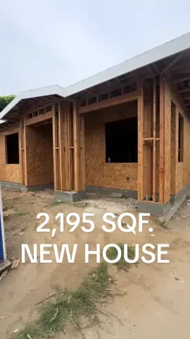 main house - 2,195 SQF.  give us a like & drop a comment 🔥🙏 follow us on INSTAGRAM @ morenconstruction 👍 ps. - excuse the stuff in the garage. #fyp #framing #morenoconstruction_ #california #framingconstruccion 