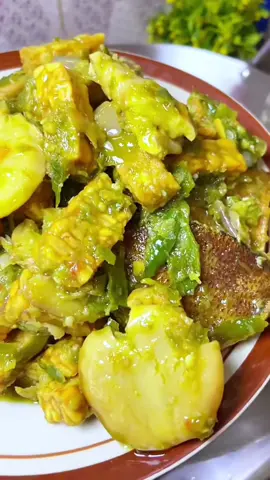 Balado emang mantep😍😍 #fyp #urangminang #masakanminang #sambalado #ikansapek #tempebalado #jengkolbalado #cabeijo #masakansimple #masakanrumaha 