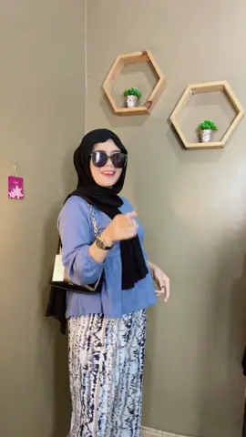 ootd simple😋🤏#kaosmurah #kaosviralkekinian #kaoswanita #kaosviral 