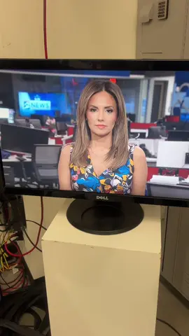 I’m literally teasing you… For those of you who don’t know… the TV term for these are called “teases”… in hopes you like what you hear and you stick around and come back for more #f#flyimgsolotonightn#newsanchorh#houstontvh#houstonnewspots