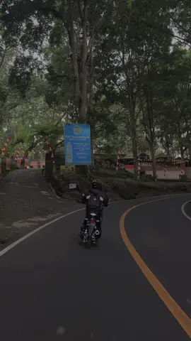 buat yang lagi stress rekoment bgt si ksini🤩 #fyp #vario125 #variomodifikasi #touring #ciwideybandung 