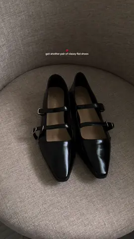 so prettyyy! #shoes #dollshoes #flatshoes #shoesforwomen 