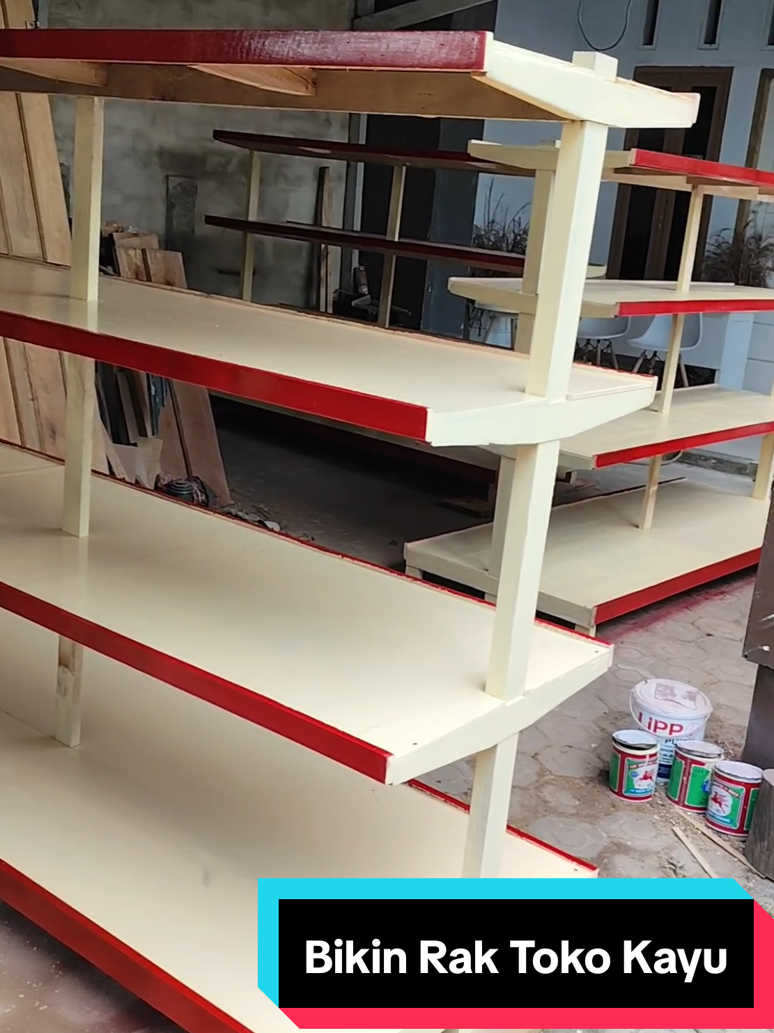 Bikin rak toko kayu minimalis #raktoko #raktokojualan #raksembako #woodworking #ninataristiana 