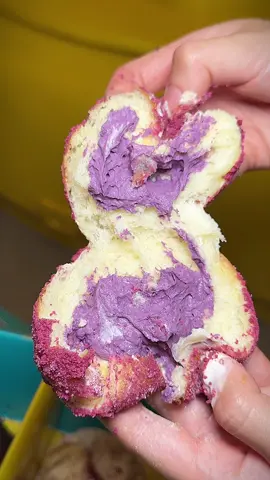 TANTANGAN 24 JAM cuma makan MAKANAN WARNA UNGU🍆 #promomakangajian #kulinerjakarta #viral #donat #mukbang 