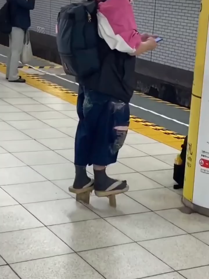 Tengu geta footwear #viralreelschallenge #knowledge #facts #short