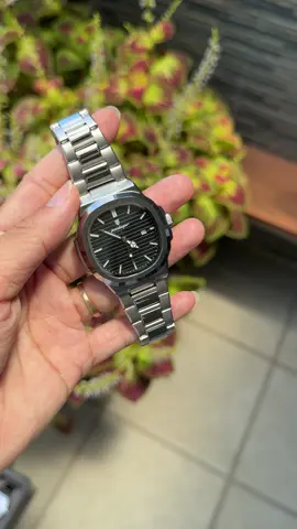 Tàu ngầm dây kim loại