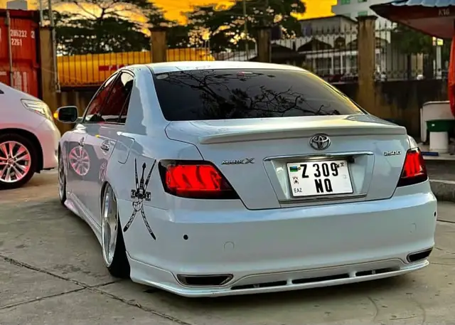enjoy the pictures of nice cars