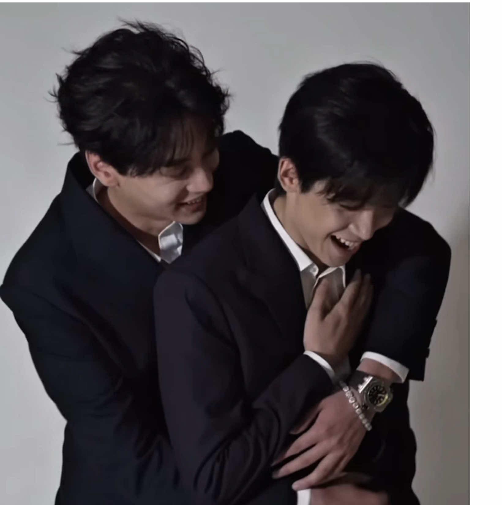 คนนึงเขินออกอาการ อีกคนเหมือนไม่เขินแต่หัวใจแทบหลุด #tianxuning #ziyu #revengedlove #田栩宁 #梓渝 