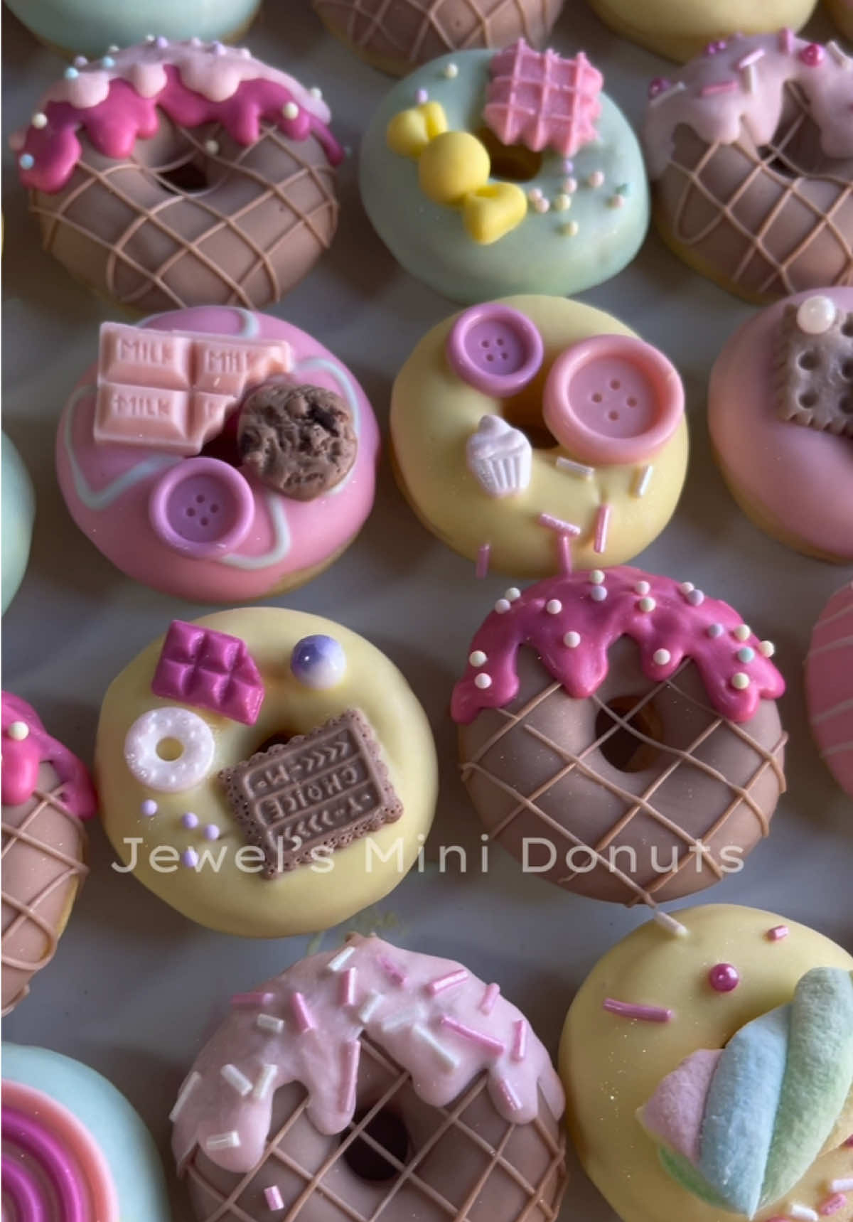Candyland Theme Mini Donuts #jewelsminidonuts #fypageシ #candylandtheme #sweettreats #minidonuts 
