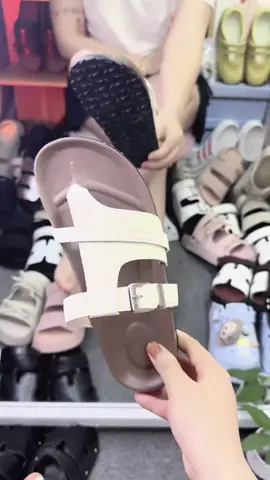 [LOẠI 1-ĐẾ ÊM] Dép nữ kẹp ngón chất da mềm mại LARITY chất nhẹ mới 2025#vuhai0207 #depnuxinh #trending #xuhuong #thinhhanh 