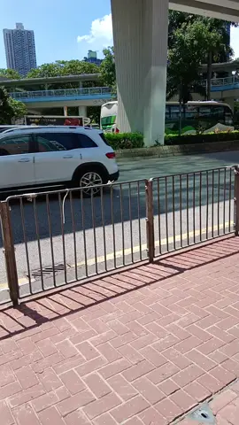 panas. selamat siang semuanya