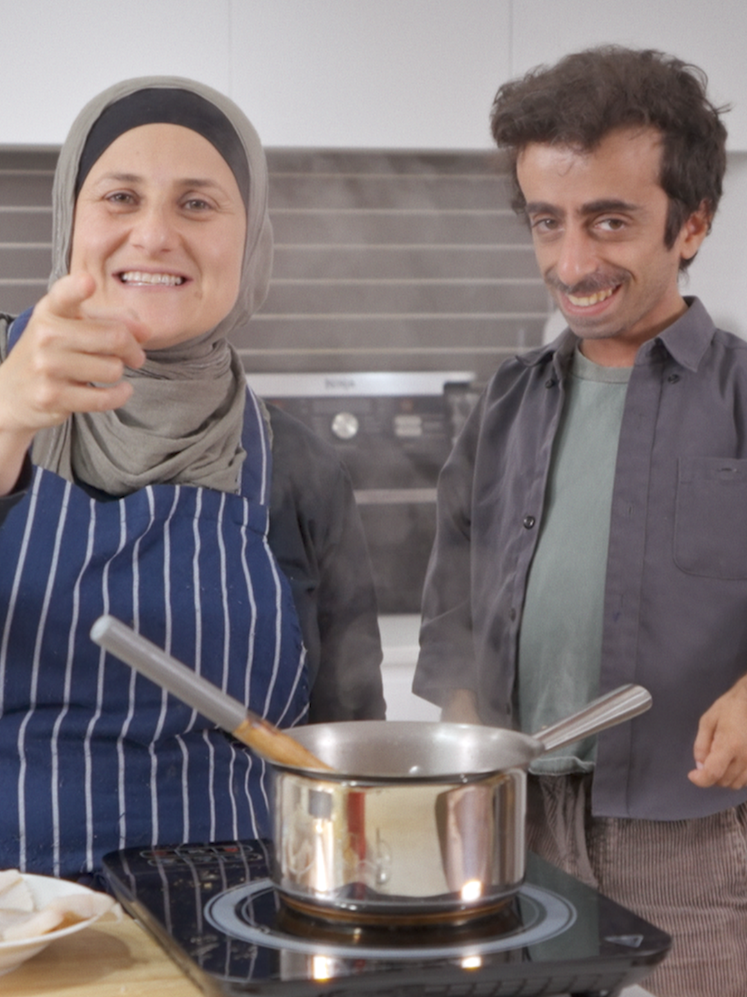 A sensible reminder from Imaan Hadchit and @fridadeguise#fullycooked #fridadeguise #comedyvideo #comedian #cooking #comedians #imaanhadchiti