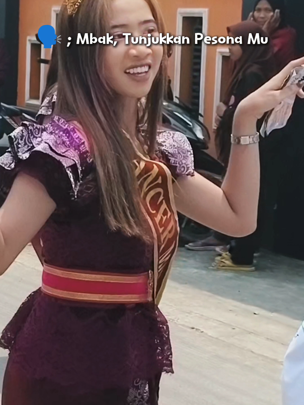 Goyang Paku Bumi  #dancermexicotendas #karnavalglagahwaru #fyp #jalurplatk 