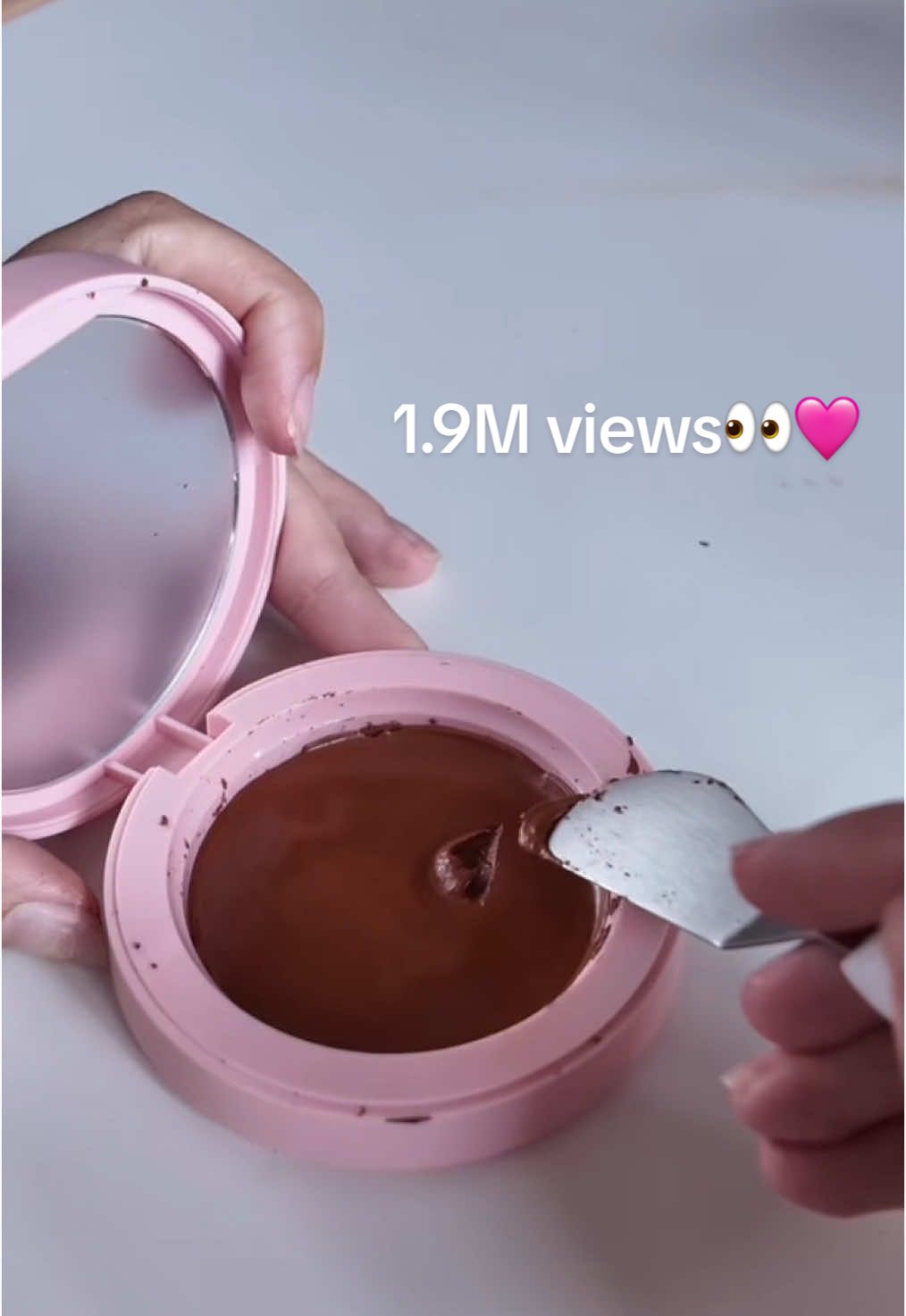1 year and 1.9M views on my first Plouise play make up video👀 #plouise #plouiseplaymakeup #pretendplouisemakeup #destroyingmakeup #plouisemakeup #plouisekids 