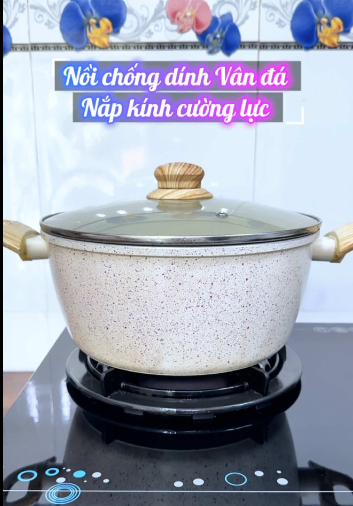 Nồi chống dính Vân đá kèm nắp kính cường lực. Có 2 size : 20cm và 24cm ạ #noichongdinh #noivanda #giadungnhabep #affiliatemarketing #thaivan879 