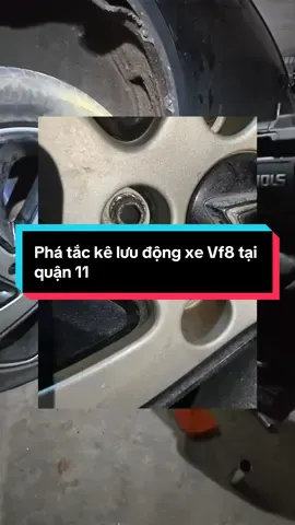 Phá tắc kê lưu động xe Vf8 tại quận 11  #vavoluudong #chiencuuho #cuuhoototphcm #cuuhootosaigon #valopluudong 