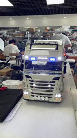MAGNETIC LIGHT SHOW! ✨ This ScaleC R730 1/14 Tractor's MAG-CONNECT TRAILER LIGHTS snap on INSTANTLY—NO WIRES, NO FUSS! Watch 12+ LIGHT MODES sync across truck & trailer! 🤯 Should we test it in total darkness?   #RCModel #ToucanRCHobby #RCLights #MagneticMagic #ScaleInnovation #LightShowRC #PlugAndPlay #RCCars #RCFun #rclife #Toucanhobby #rchobby #toycars #modelcar #rc #Unbox