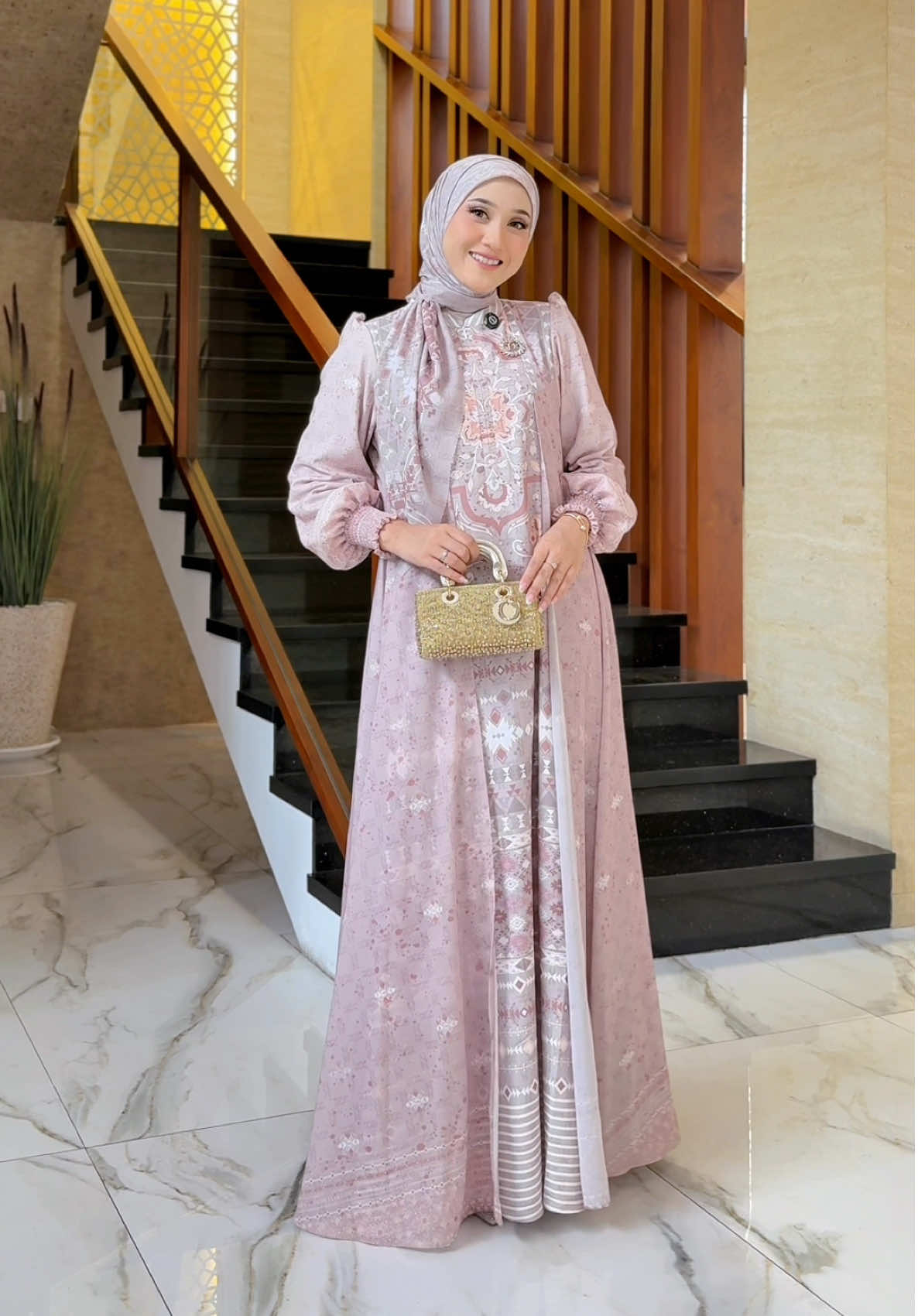 Membalas @@susubebelac Insyaallah awal september siap diorder My Nadheera di seluruh Indonesia 😍👏🏻