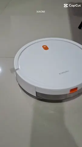 ชอบใจในตัวช่วยทำความสะอาดตัวนี้มาก Xiaomi Mi Vacuum E5 ที่มาทั่งฟังก์ชั่นดูดและถูไปในตัว หลังจากใช้มาระยะหนึ่งรู้สึกชอบมาก ใครที่เลี้ยงสัตว์น่าจะถูกใจเจ้าเครื่องนี้ #fyp #xiaomixmaschallenge #xiaomi #แนะนํา #หุ่นยนต์ดูดฝุ่น 