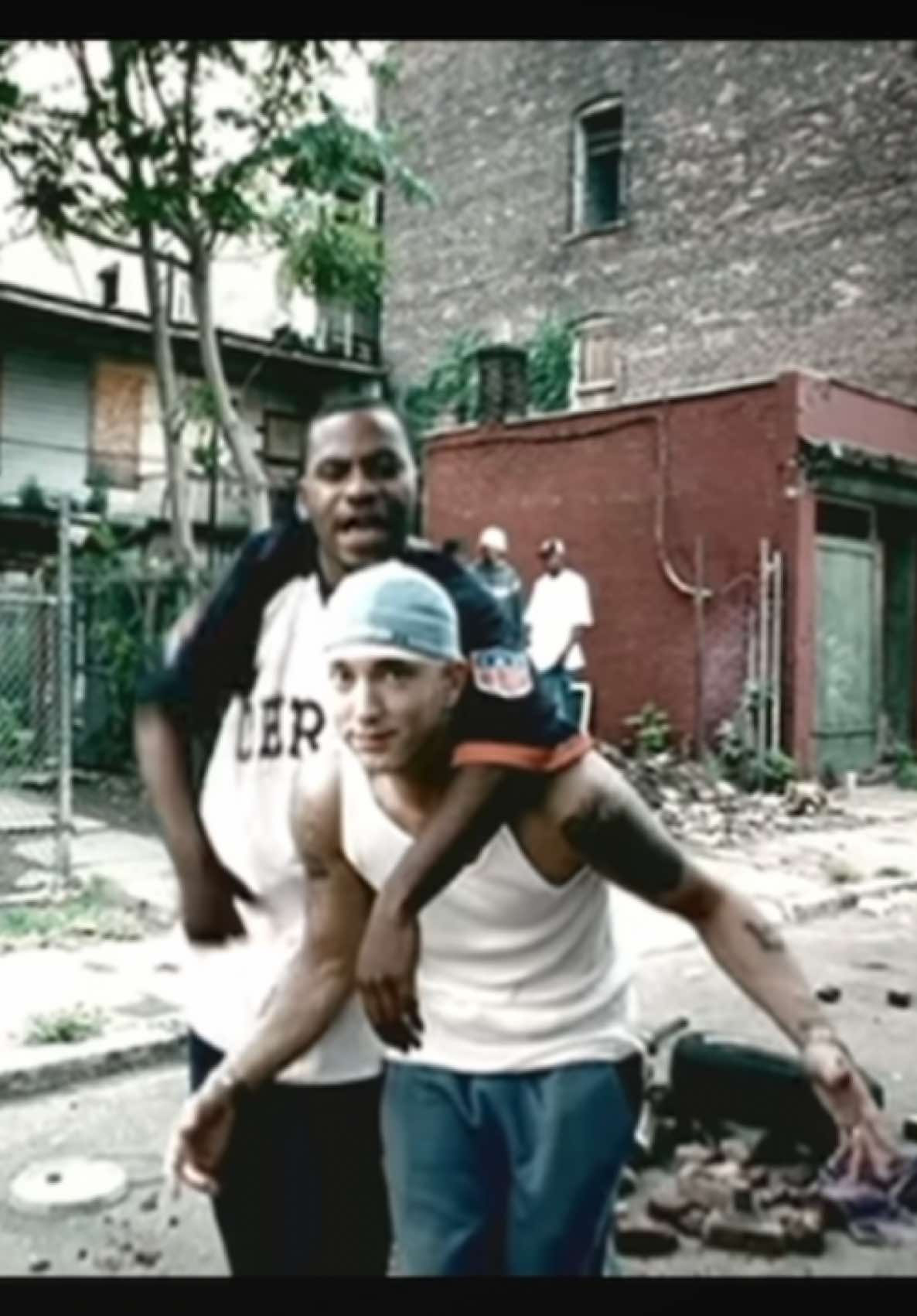 Everybody’s Looking At Me #eminem #stans #theeminemshow #rockwell #fyp 