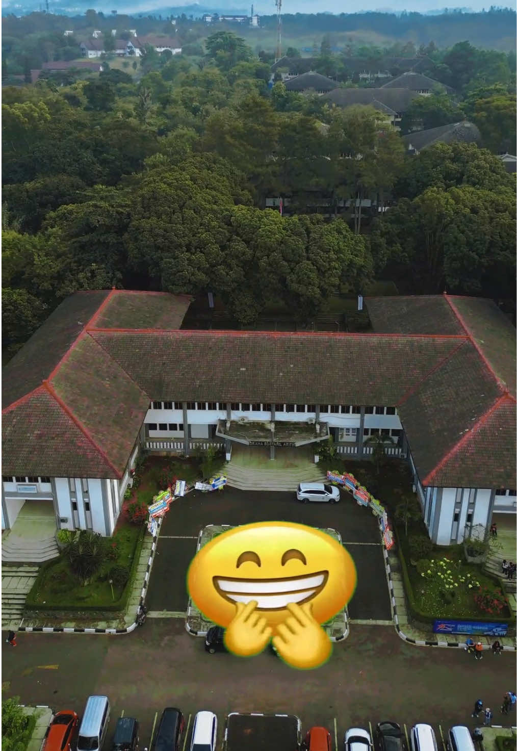 IKOPIN University Join The Trend✨ Yuk Kuliah di IKOPIN University💯 Pendaftaran Mahasiswa Baru Masih DIBUKA‼️ Daftar sekarang melalui  🌐 admisi.ikopin.ac.id ✨Ikopin University Berkarakter, Unggul, dan Inovatif.✨ #kampus #maba #pmbikopin #masukkampus #kuliah 