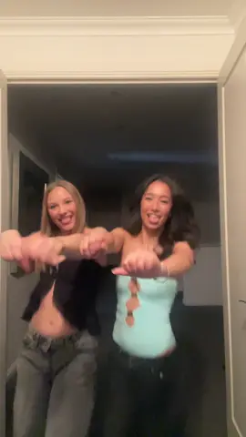 Clash girls #clash#sneakygoleminthepoket #fyp#bsf#hehe