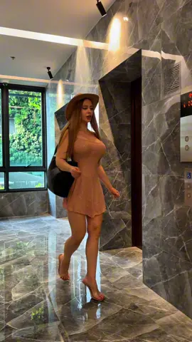 Waiting for the elevator together ? 