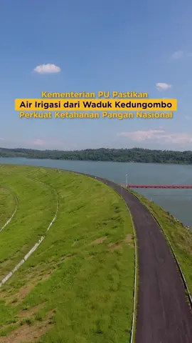 Sungai Serang kini tak lagi liar. Alirannya dikelola melalui Kedungombo agar petani bisa panen lebih dari sekali setahun. \#Astacita #IrigasiIndonesia #KetahananPangan #KementerianPU #PetaniSejahtera     