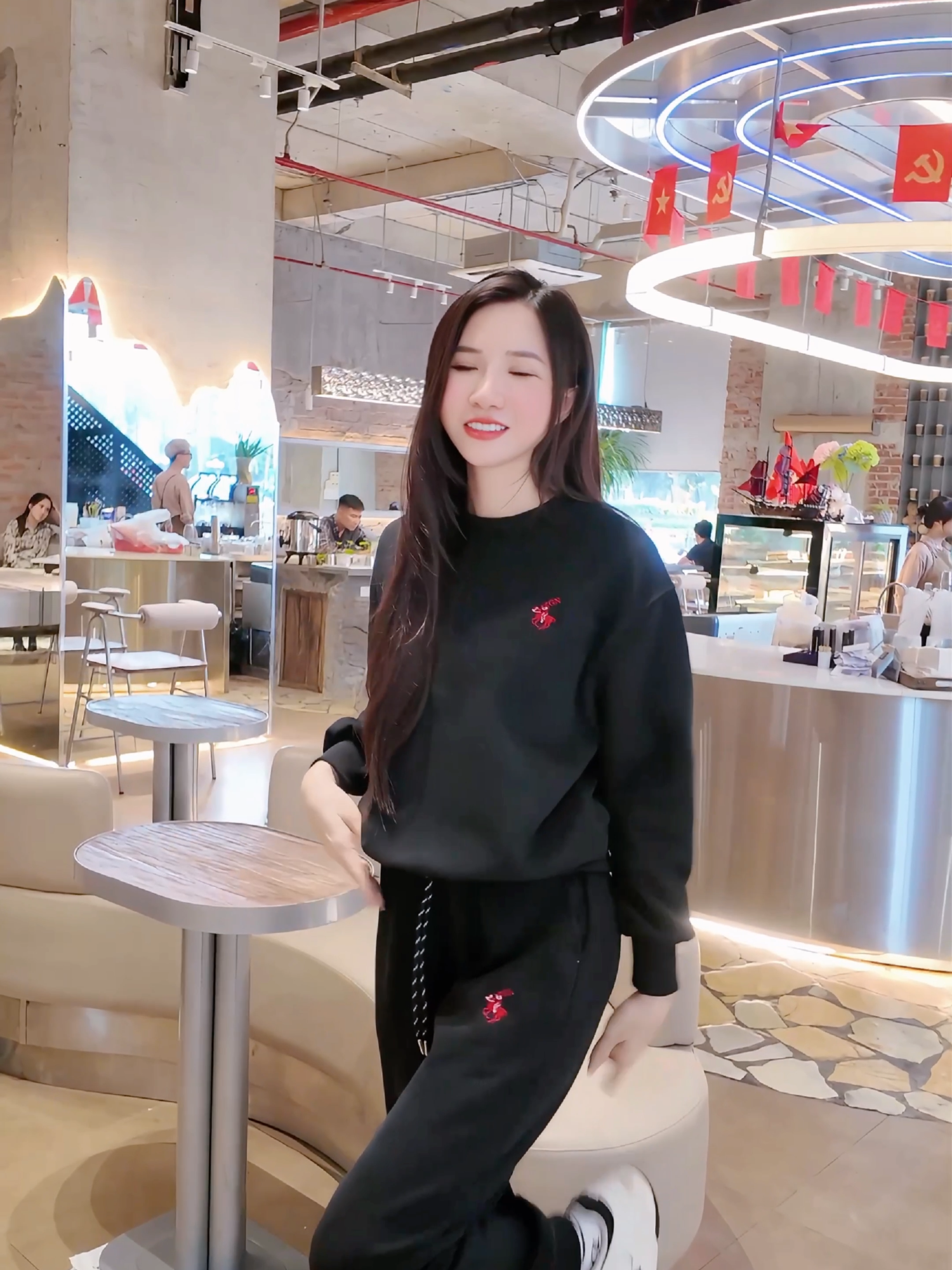 Đẹp - xịn - dày - bảo sao set nỉ thêu ngựa nhà em cháy hàng liên tục các chị ạ #phuongnguyenguno #guno