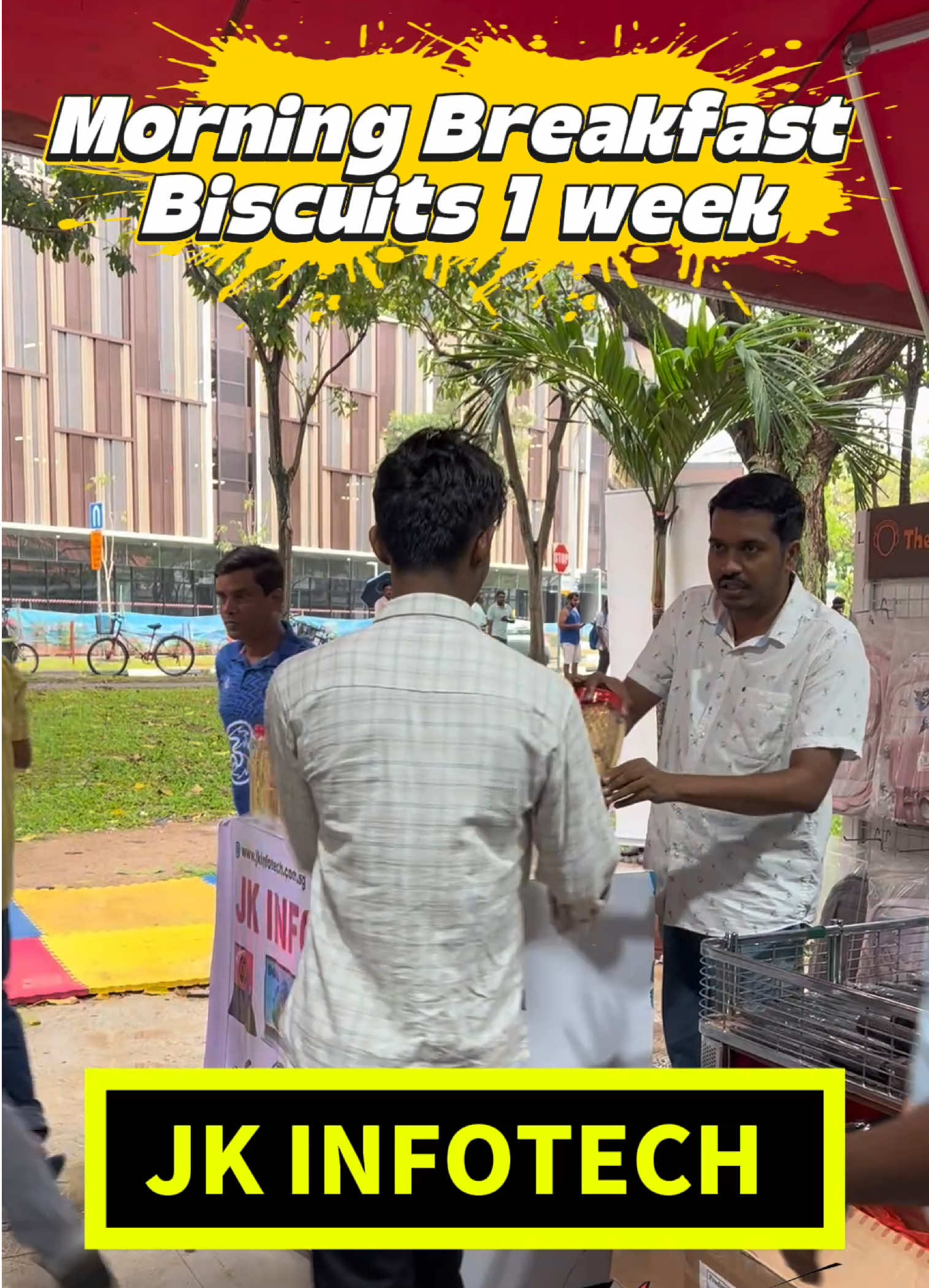 Free Food Donation Every Sunday 10am at JK INFOTECH #free #food #freefood #donation #charity #singapore #SG #jkinfotech #littleindiasg🇸🇬 #workers #support #volunteer 