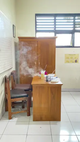 Katanya gagal itu adalah keberhasilan yang tertunda 😆  #fyp #guru #fypシ゚ #smpstory🌻 #guruipa #masukberandafyp #sekolah #gurumuda #sekolah #ipa #sains
