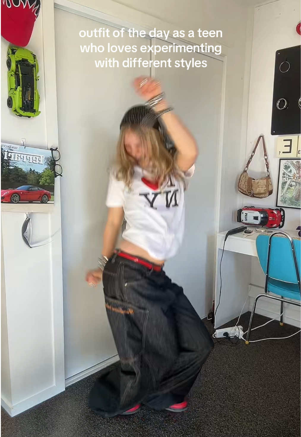 (pt ?) I’m in love with these pants 😛 #OOTD #teenfashion #fitcheck #fyp #streetwear 