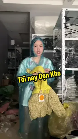 Dọn kho nha mấy bà thơ ơi. Nhanh không tối về thêm hàng là toang ướt hết không còn chỗ để 🥹 #methoc 