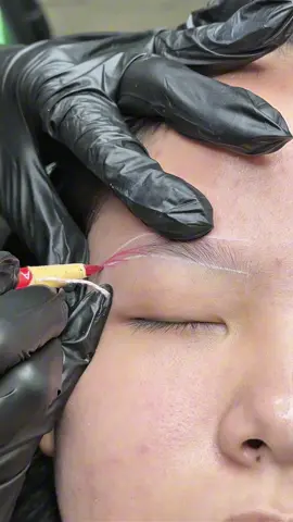 Chân mày sợi trên nền da dầu #hairstrokes #điêukhắclôngmày  #phunxamthammy 