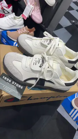 Champion Essentials Champ T-Trainer Cream Black U4CFCTW14U3