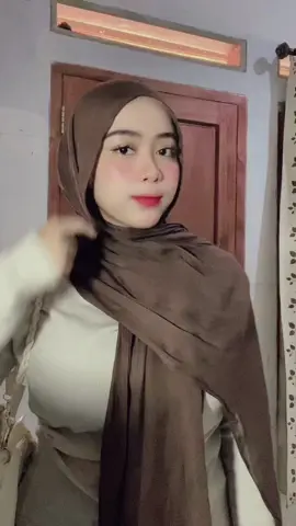 Post #outfitideas #hijaboutfit #ootdhijab #fyp #fypシ゚ 