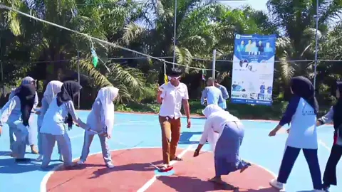 Tarik tambang core ini masuknya yah🤣#pyfツviral_❤ #promomakanmerdeka #lomba17agustus #lombaagustusan #tariktambang 