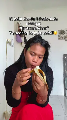 Mari kita lomba menggatal,siapa yg paling gatal maka dia lah yg menang😌💅🏼