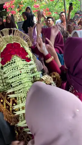 Asekkk💃🏼🤣#fypage #adatbanjar #beusungadatbanjar #pengantinbaru #xybca 