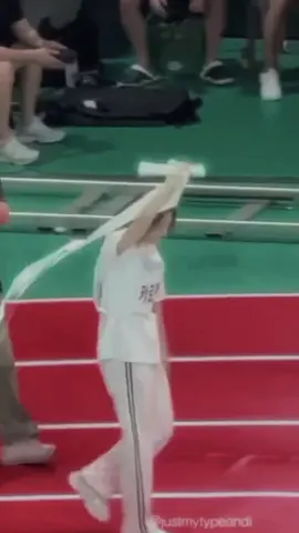 Carmen: Peluk peluk😭🥹 #carmen #hearts2hearts #isac2025 #smentertaiment #foryou #foryoupage #xybca #carmenofficial_ #fyp #tiktokpelitfyp #berandatiktok 