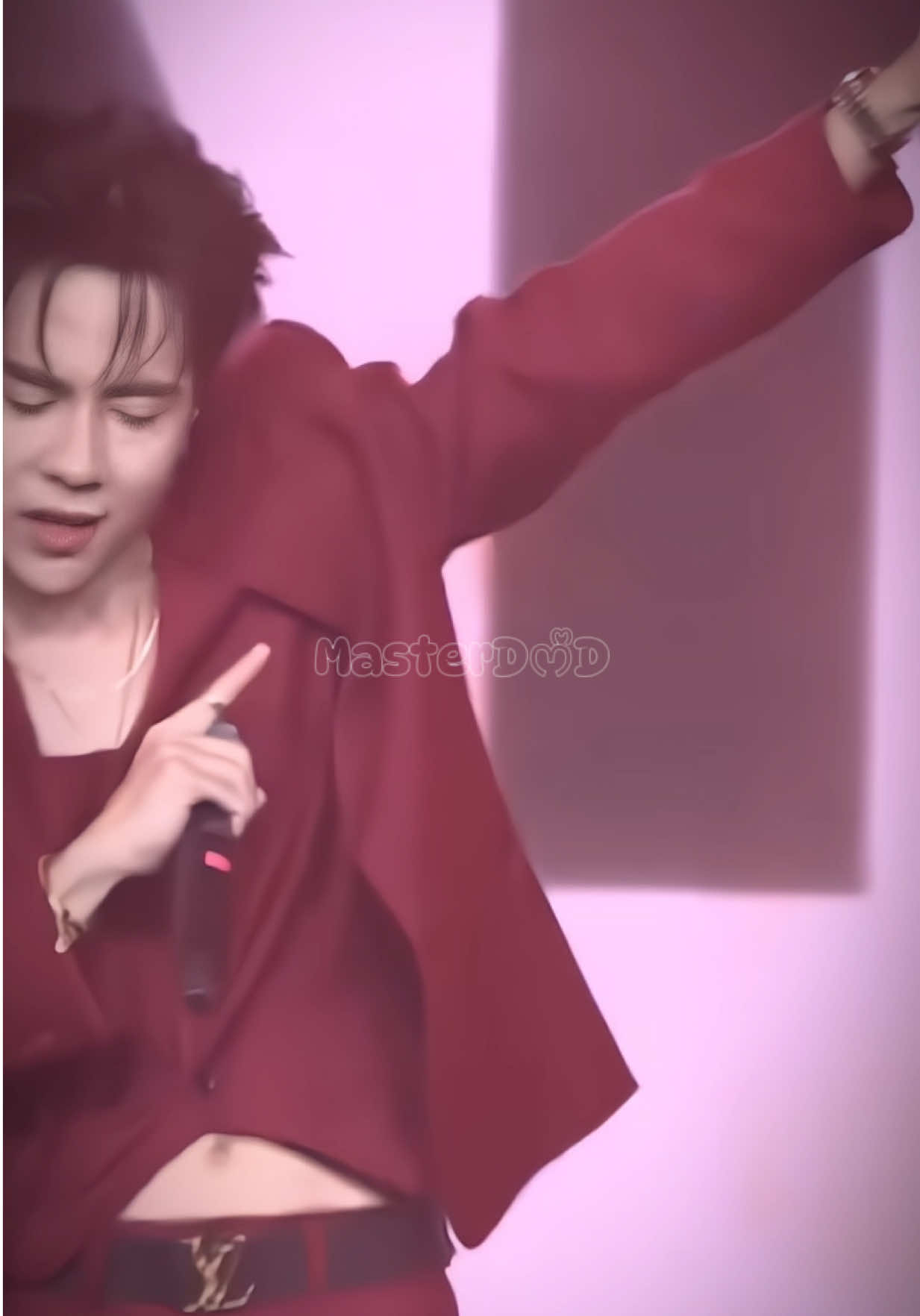 Lớn rồi tự giác đi xem cái mình thích đê 🤪 #quanghungmasterd #vivov60 #xh #xuhuongtiktok #fyp 