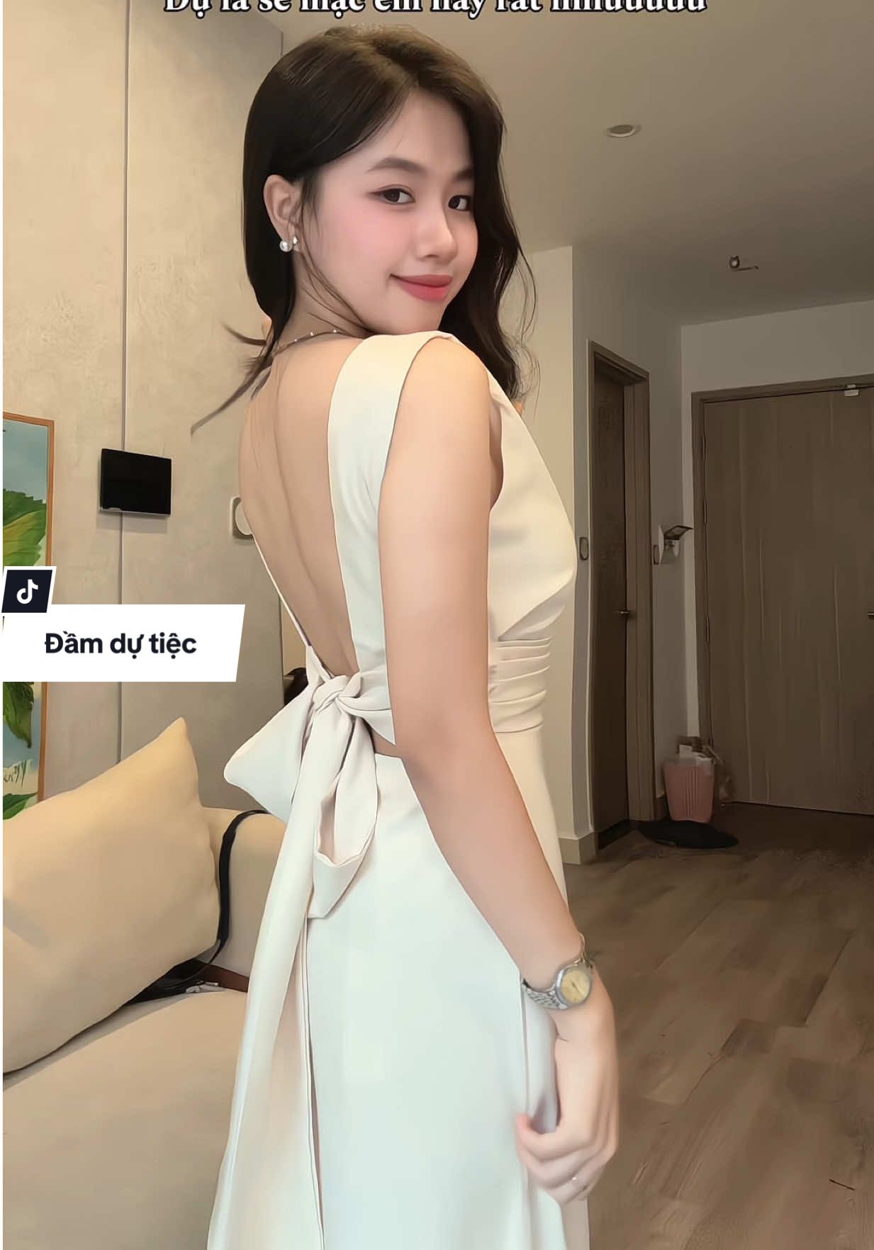 Tui cực thích mấy em hở lưng như này lun Á  #meimytom #damholung #damdutiec 