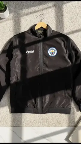 Winter Club Sports jacket 🔥  Manchester City 🔥 WhatsApp -01570-214510 📞 Size :M,L,XL,XXL #jacket #winter #wintervibes #viral #ForYou @TikTok @TikTok Bangladesh @Manchester City 